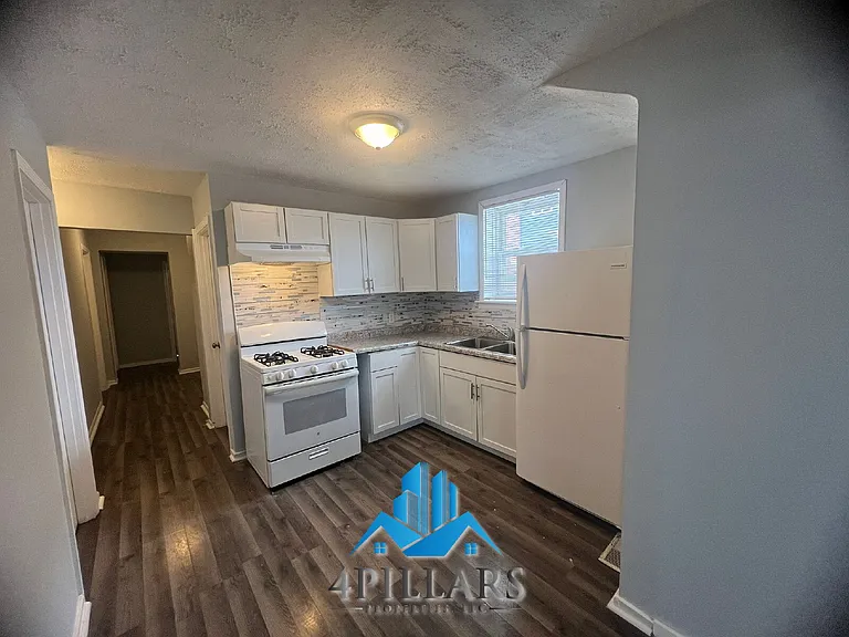 1311 E Columbus Dr #1 — Photo 4