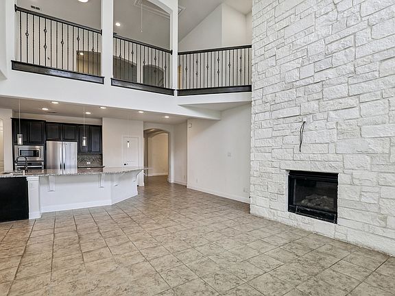 3rd image of 7228 Ridgepoint Dr