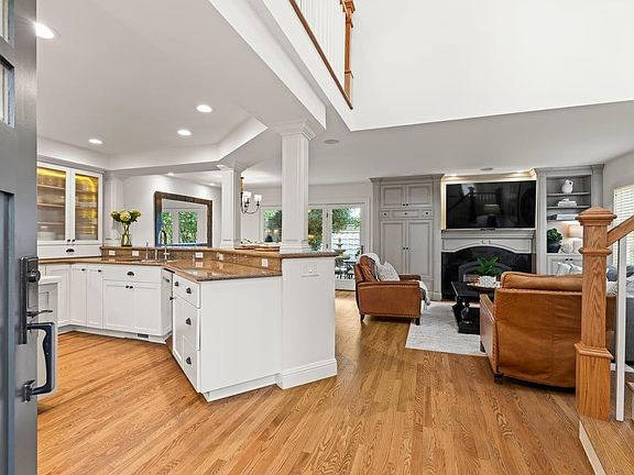 4th image of 16979 Roberts Rd Unit 7