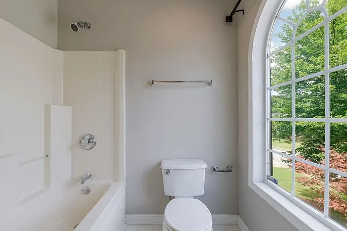 2148 Saint Albans Pl — Photo 24