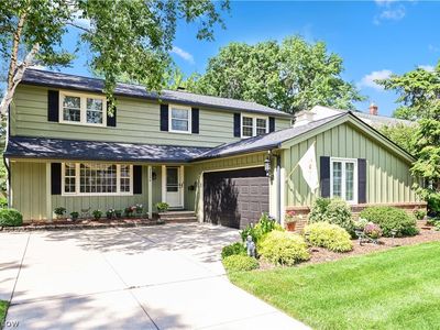 22256 Sycamore Dr, Fairview Park, OH, 44126