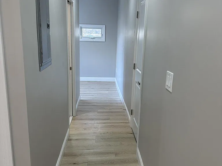 36 Center St #B — Photo 11