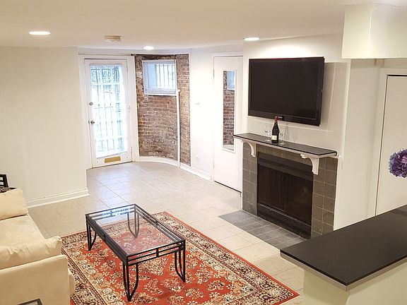 Living Room Area Picture #1