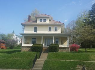 68 E Main St, New Concord, OH 43762