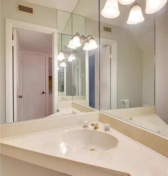 7409 Shadow Hill Dr #101 — Photo 7