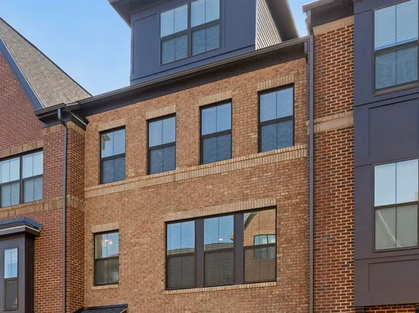 7202 Mountaineer Dr, Alexandria, VA 22306