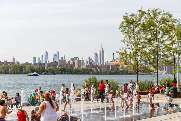 Rented by MNS | media 26