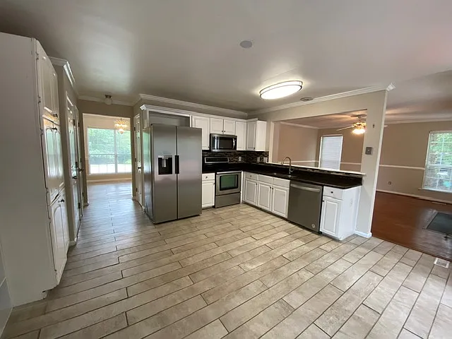 202 Alderston Way — Photo 5