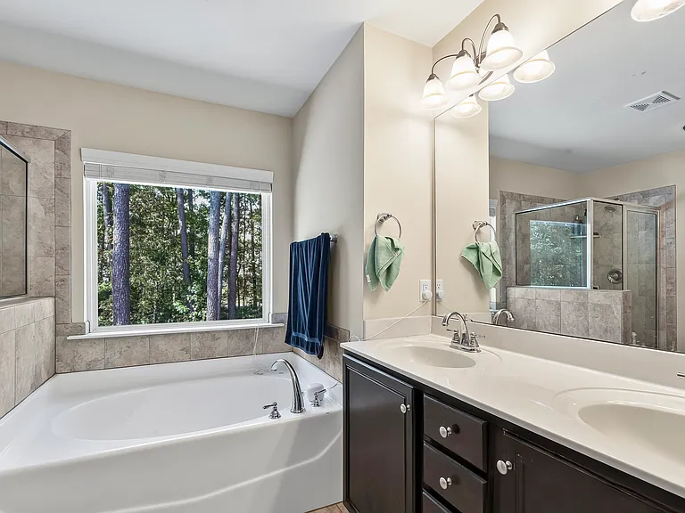 222 Langford Valley Way — Photo 15