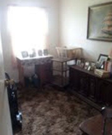 2nd image of 633 Fargo St