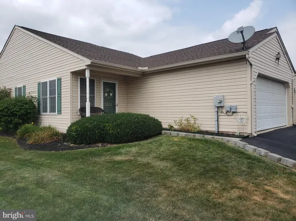 3273 Harmonyrose Ct, York, PA 17315