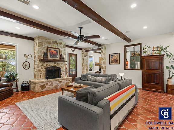 5th image of 1505 Whispering Oaks Ct