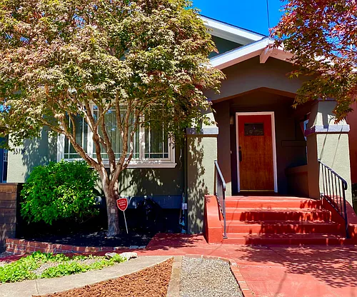 5375 Broadway Photo 1
