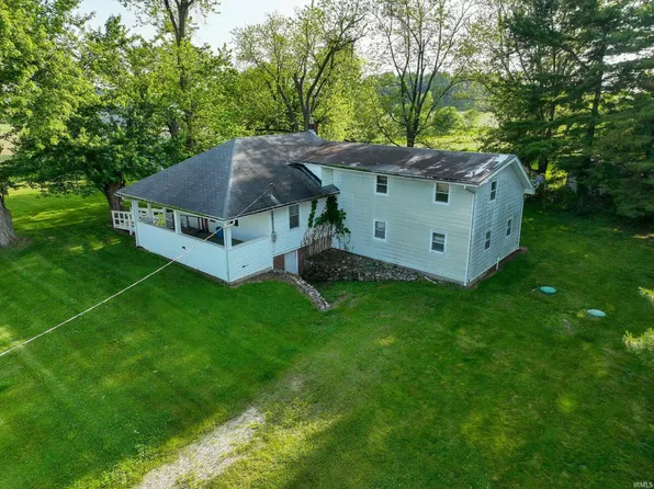 1056 S 50 W, Albion, IN 46701