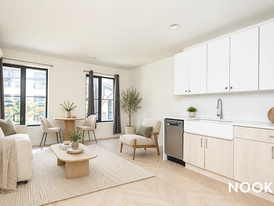 33 India St #401