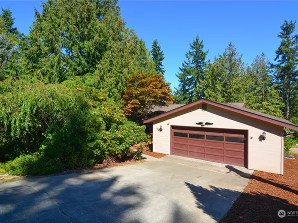 11 Harms Lane, Port Ludlow, WA 98365