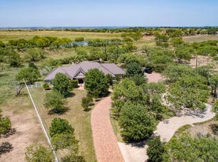 720 Zigmont Rd, Adkins, TX 78101