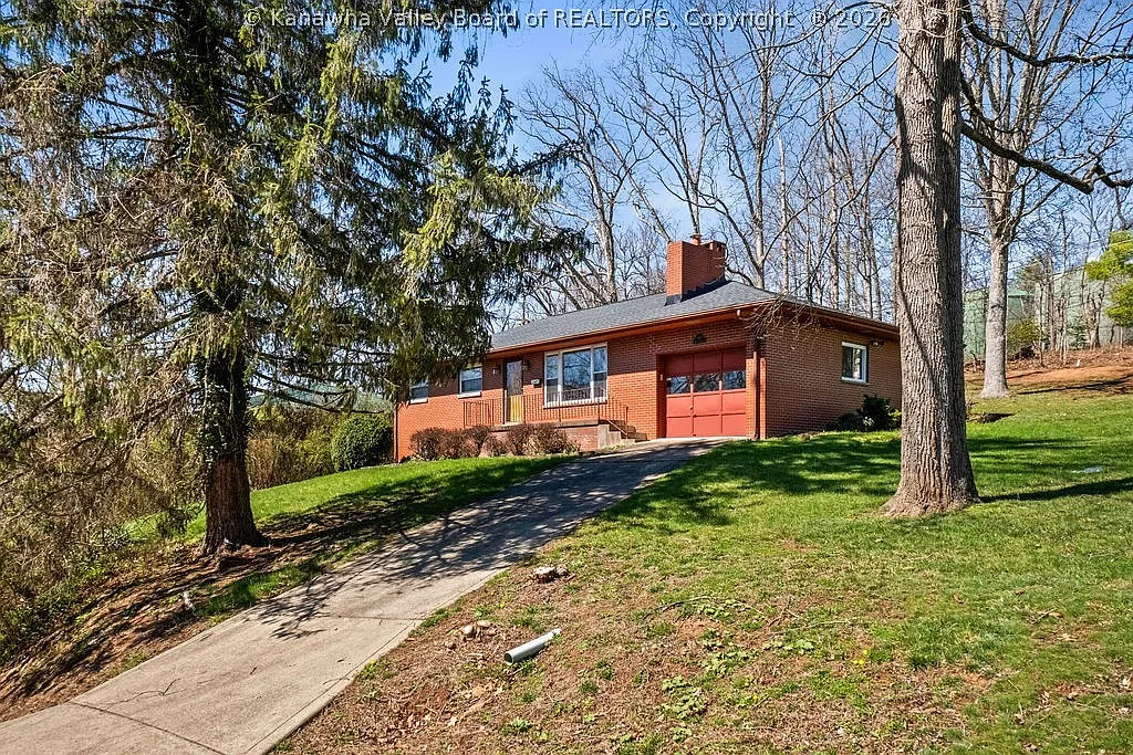 1103 Cornell St photo 1