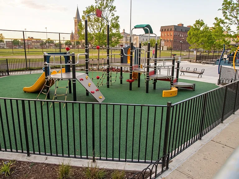 200 Central Ave #D2 — Photo 15