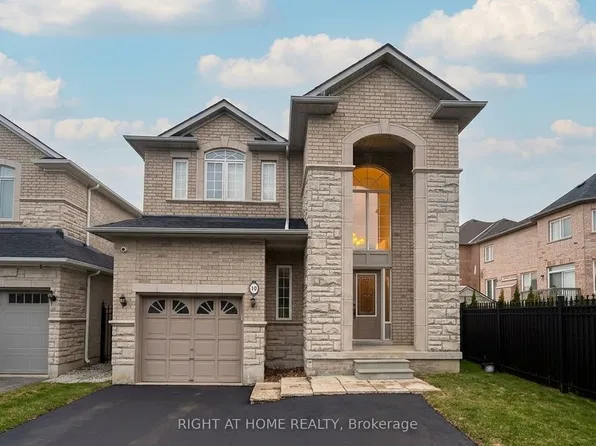 10 Edelweiss Ave, Richmond Hill, ON L4E 4L9