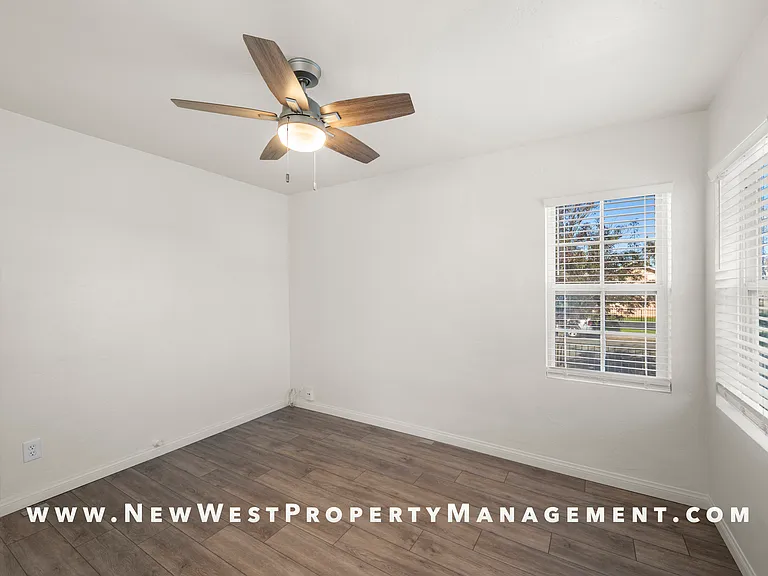 3141 Imperial Ave #3141 — Photo 5