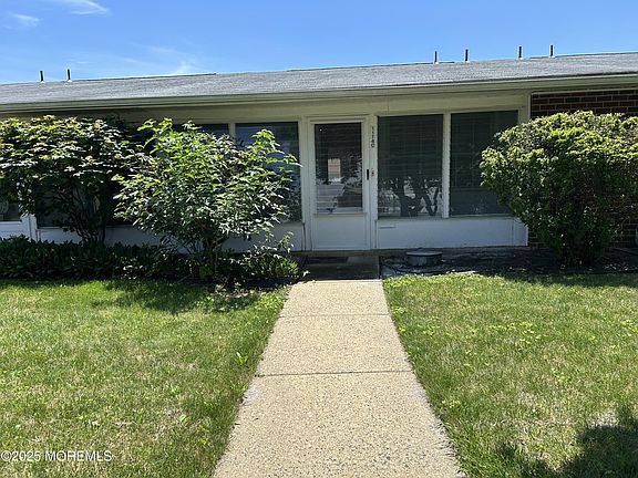 2nd image of 1174C Clydebank Ct