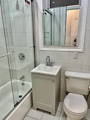 Rented by Bank Neary | media 78