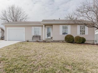 1909 Springhill Dr, O'Fallon, MO 63366