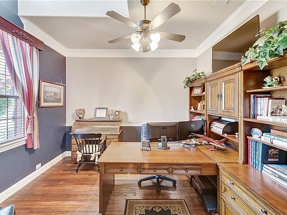 5th image of 1813 Sterling Trace Dr