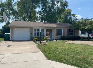 18 Sunbury Dr, Streator, IL 61364