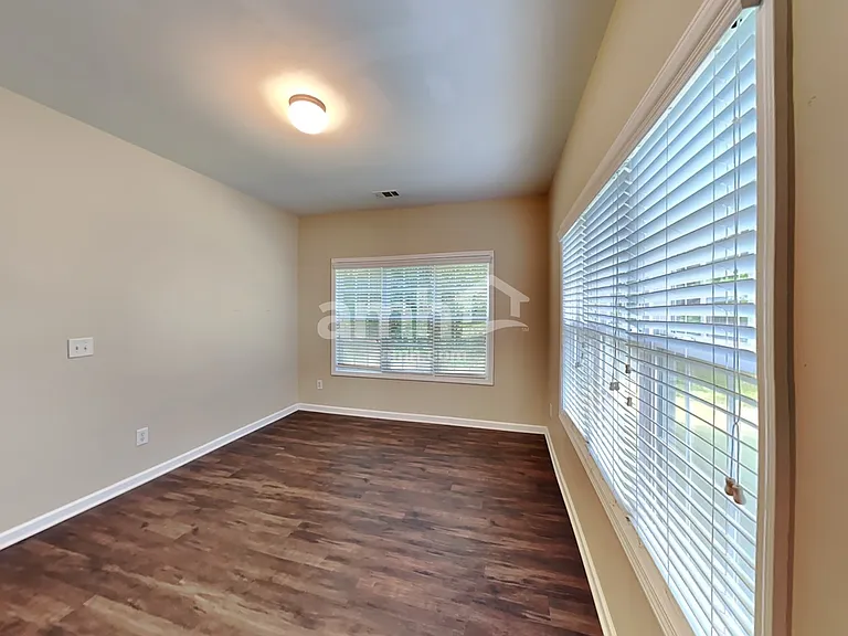 211 Sawtooth Ct — Photo 22