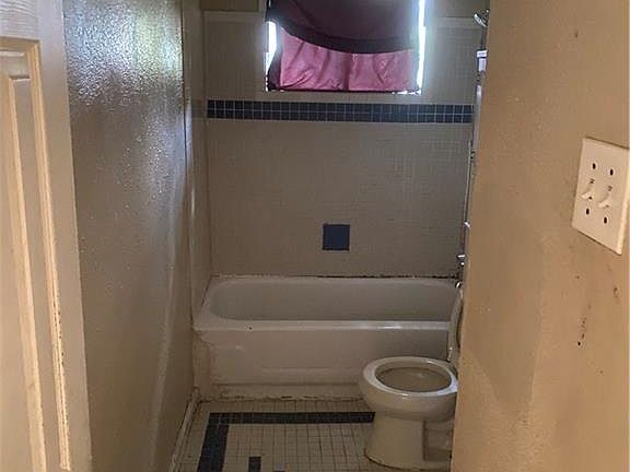 4th image of 3511 Kent Dr
