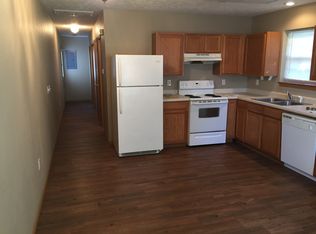228 N Fulton St #A, Marshfield, MO 65706