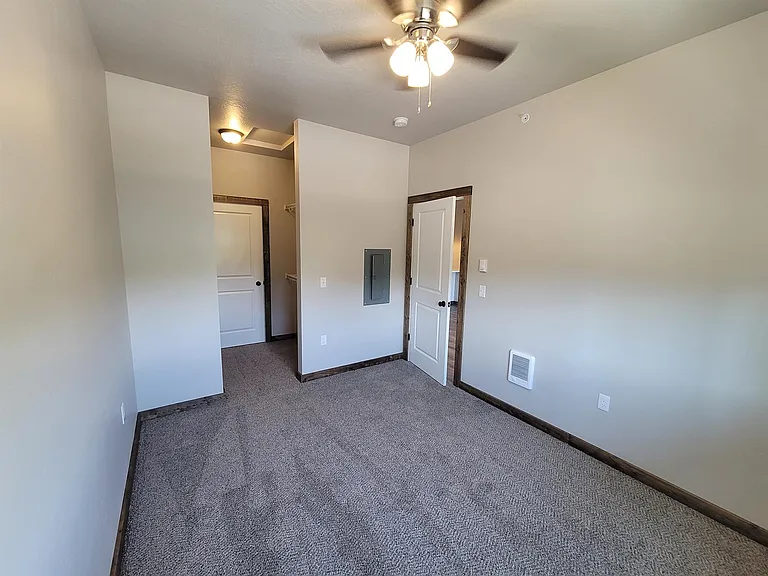 Johnson Street Apartments — Photo 6
