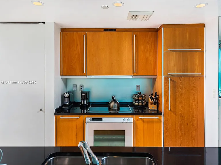 101 20th St #2208 — Photo 10