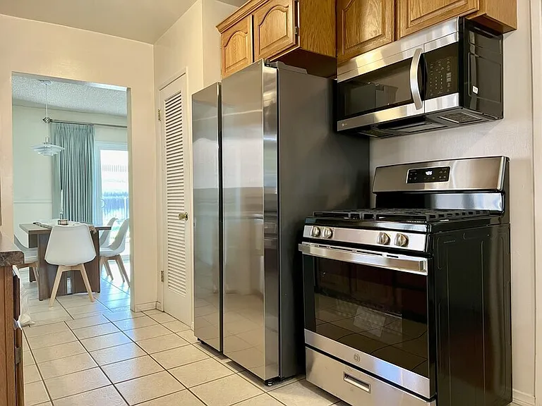 116 E Campus View Dr — Photo 12