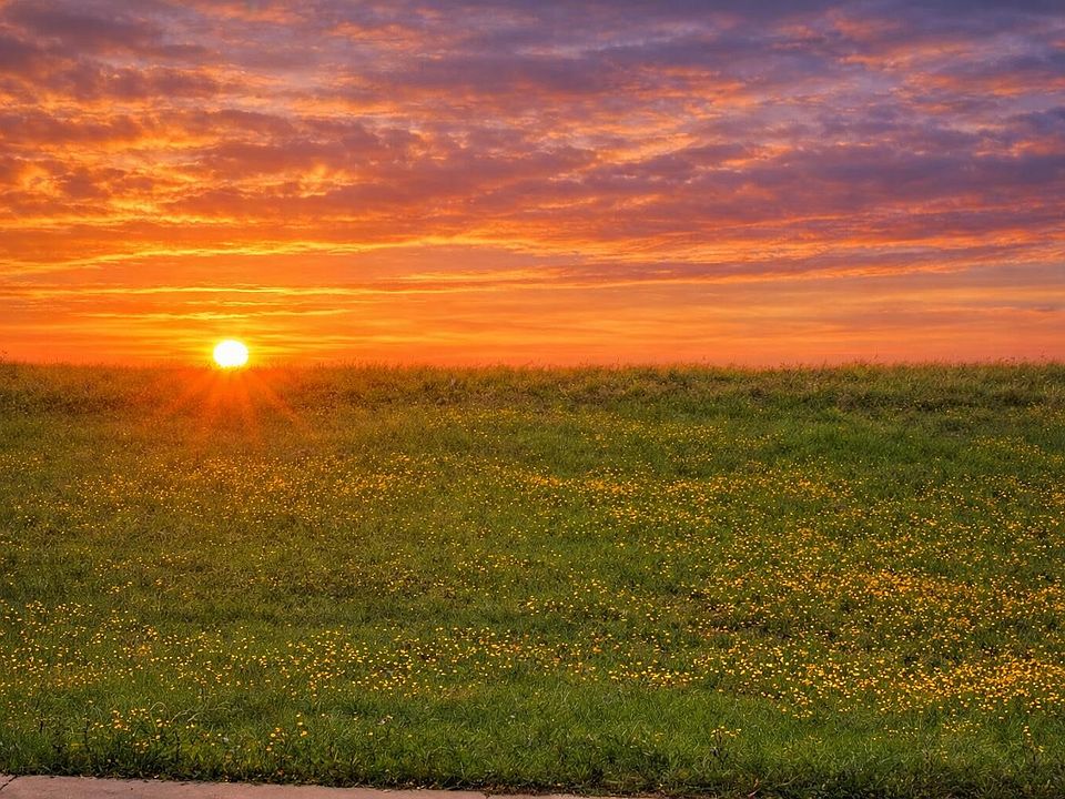 1st image of 812 Sir Galahad Ln
