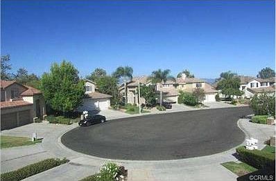 HUGE FLAT CUL-DE-SAC LOCATION FOR PRIVACY AND PLAY