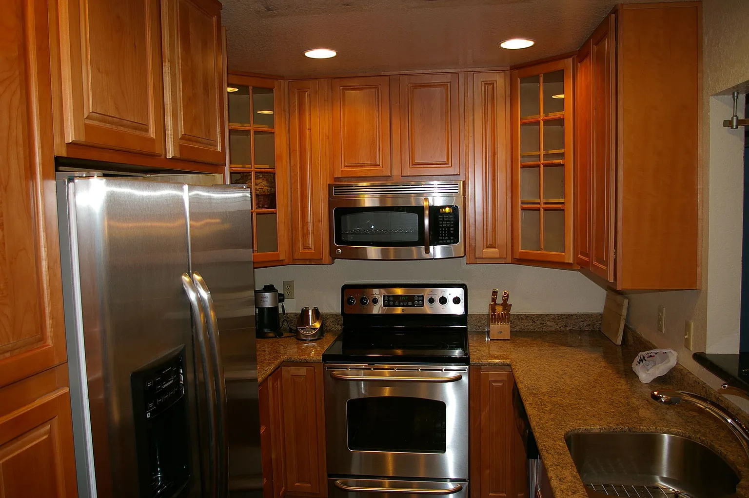 1430 Capurso Way photo 1