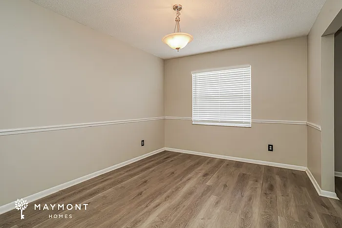 6142 Donegal W — Photo 5
