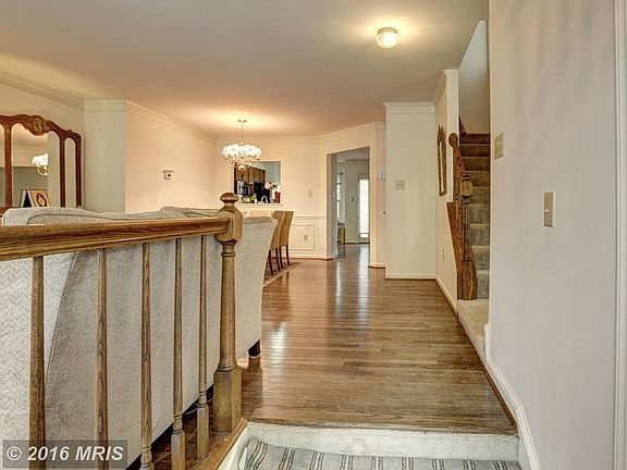 3rd image of 334 Lynn Manor Dr