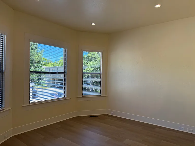 14 Willow St #A — Photo 6