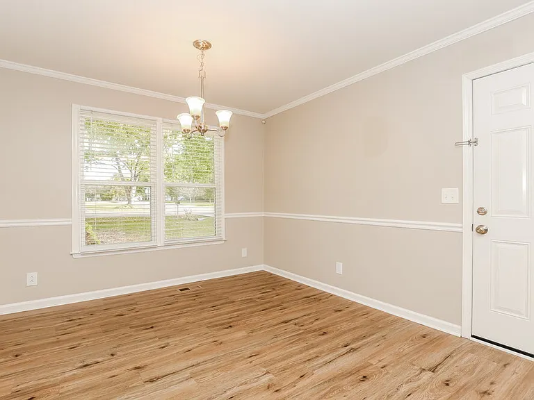 2409 Racquet Club Dr — Photo 8