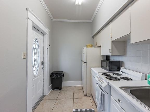 3rd image of 103 W Mohawk Ave APT B