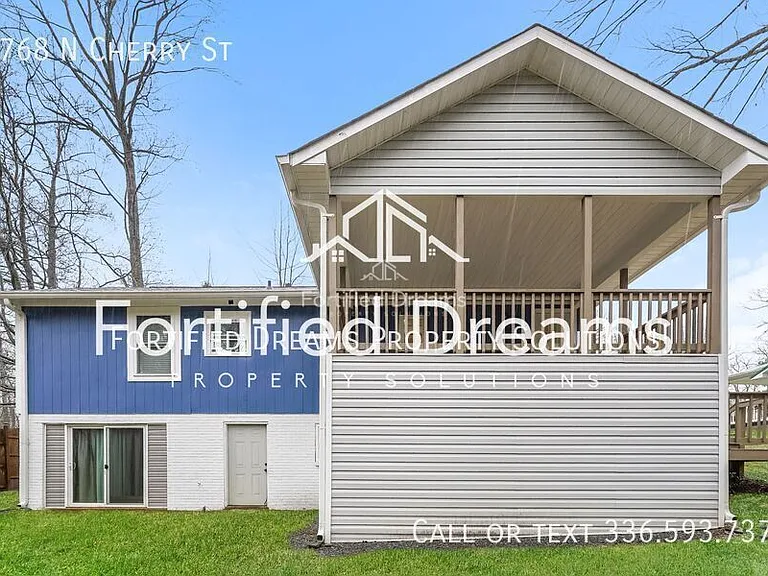 4768 N Cherry St — Photo 15