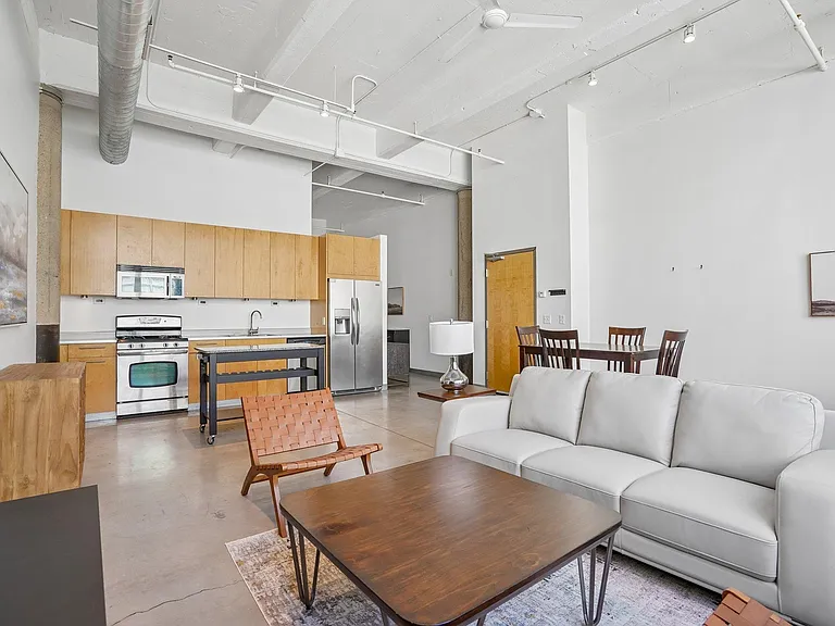 700 Washington Ave N #523 — Photo 4