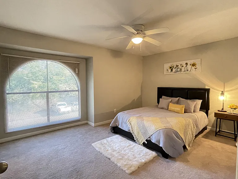 The Park @ Live Oak Apartments — Photo 122