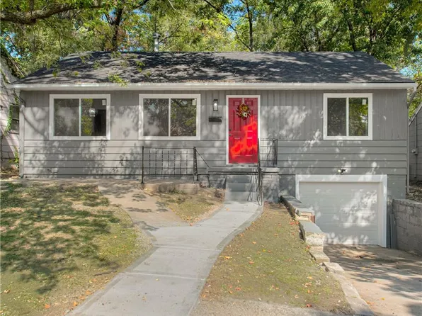 1162 E 67th St, Kansas City, MO 64131