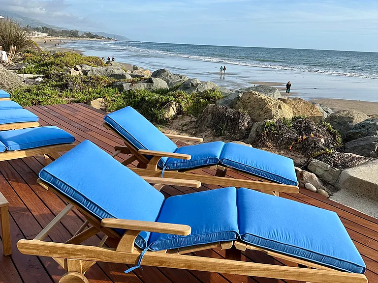 Our new 6 loungers have raised knee support, which is heavenly on your back!