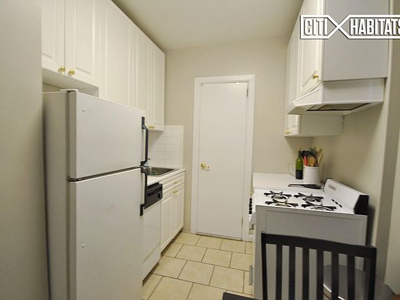 4th image of 507 E 81st St APT 16